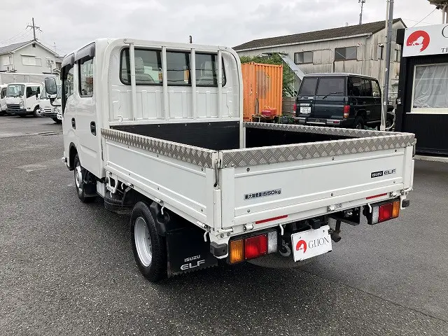 いすゞ エルフ 2RG-NJR88A(2WD)の写真6