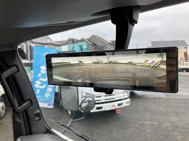 いすゞ エルフ 2RG-NJR88A(2WD)の写真35