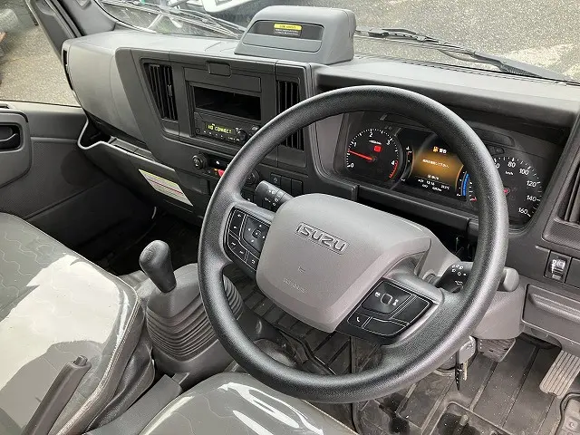 いすゞ エルフ 2RG-NJR88A(2WD)の写真42