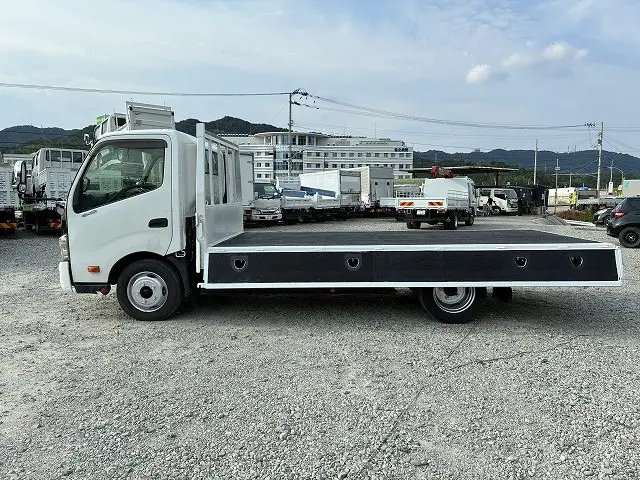 日野 デュトロ TKG-XZC710M(2WD)の写真11