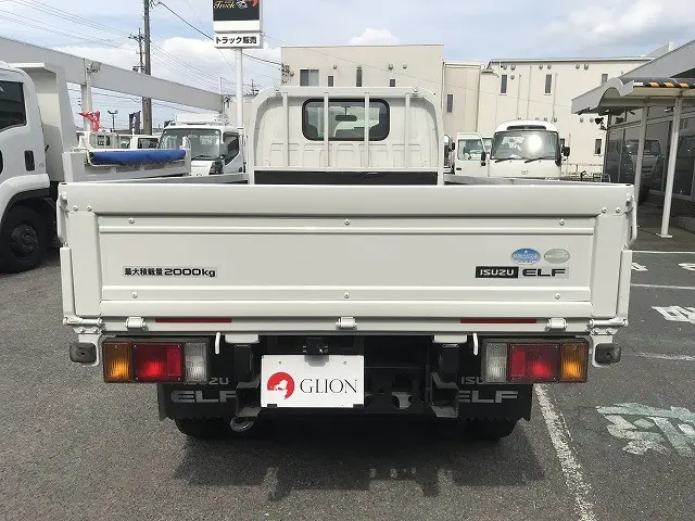 いすゞ エルフ TRG-NKR85A(2WD)の写真5