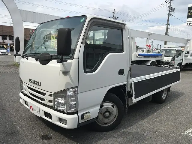いすゞ エルフ TRG-NKR85A(2WD)の写真9