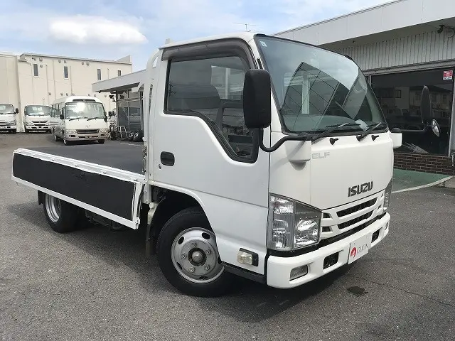 いすゞ エルフ TRG-NKR85A(2WD)の写真10