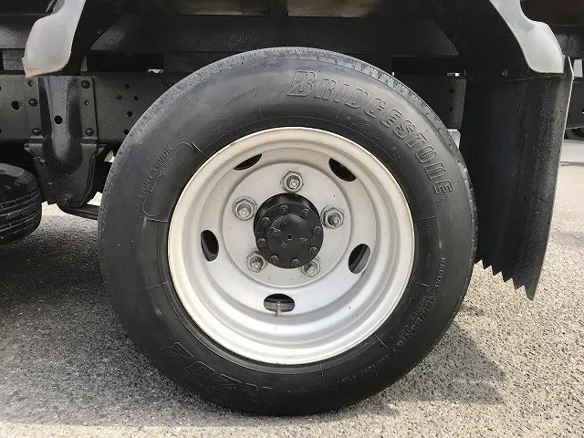 いすゞ エルフ TRG-NKR85A(2WD)の写真41