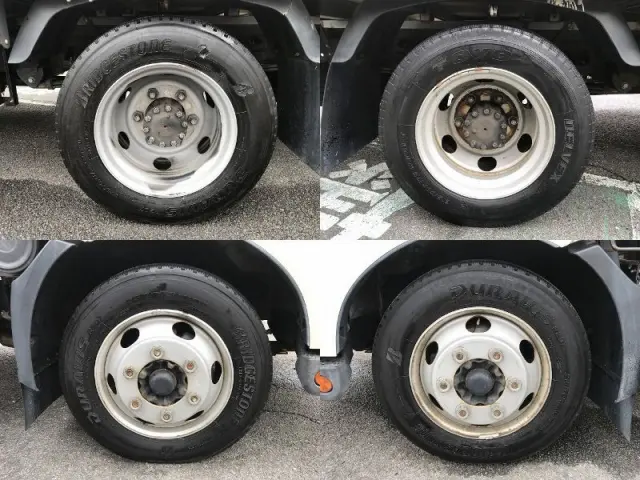 日野 デュトロ TKG-XZU710M(2WD)の写真32