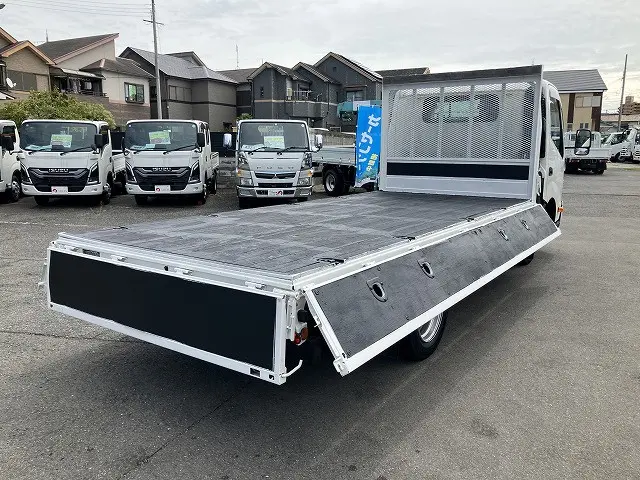 日野 デュトロ 2KG-XZU775M(4WD)の写真15