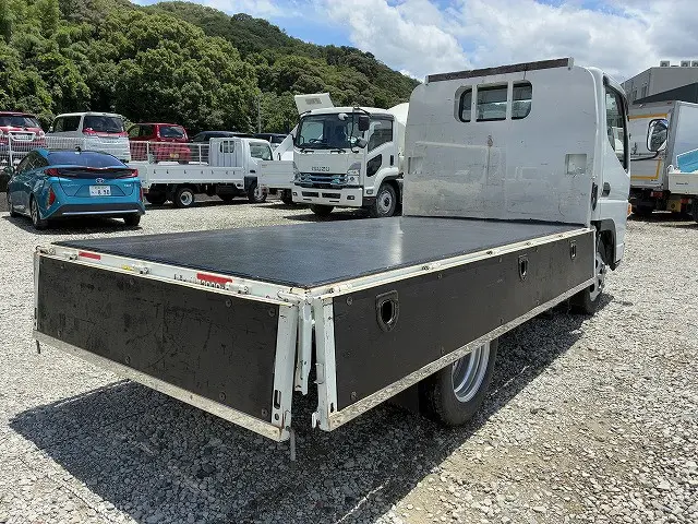 三菱 キャンター TPG-FBA20(2WD)の写真15