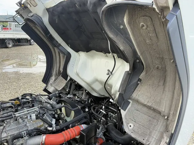 三菱 キャンター TPG-FBA20(2WD)の写真23
