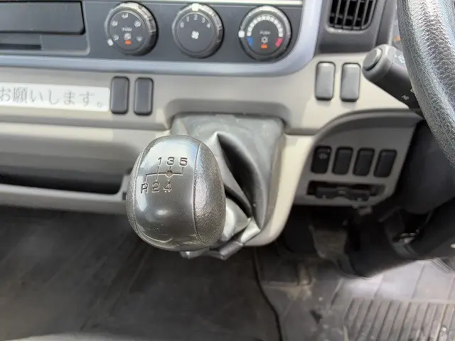 三菱 キャンター TPG-FBA20(2WD)の写真31