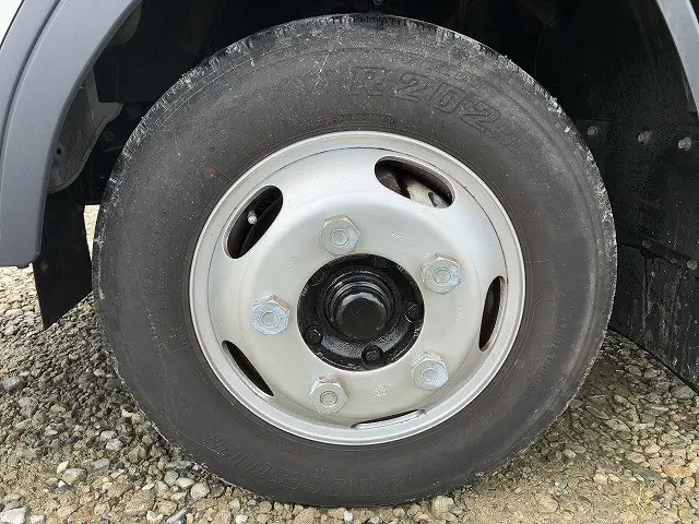 三菱 キャンター TPG-FBA20(2WD)の写真40