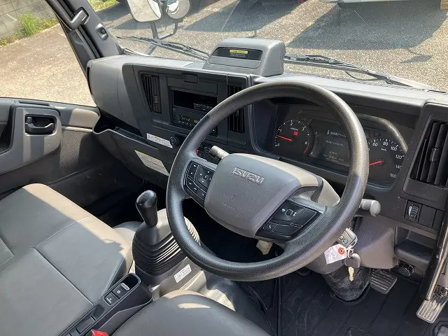 いすゞ エルフ 2RG-NKR88AT(2WD)の写真35