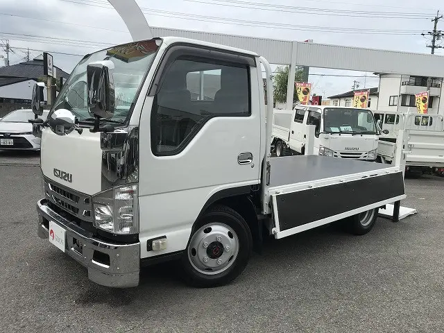 いすゞ エルフ TRG-NJS85A(4WD)の写真9