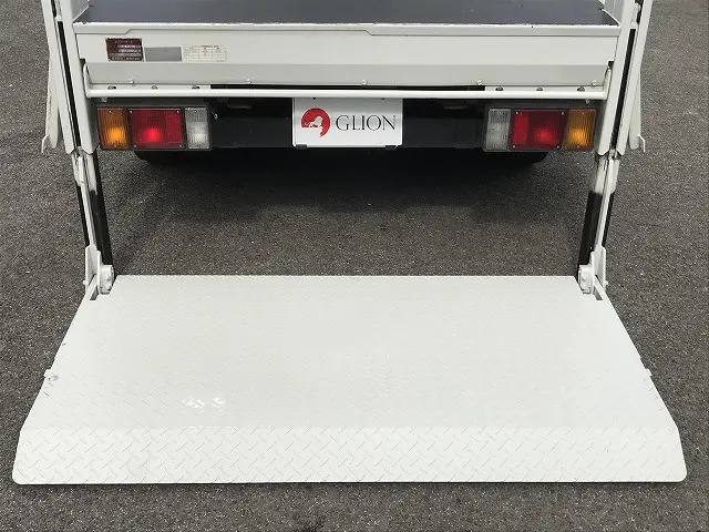 いすゞ エルフ TRG-NJS85A(4WD)の写真17