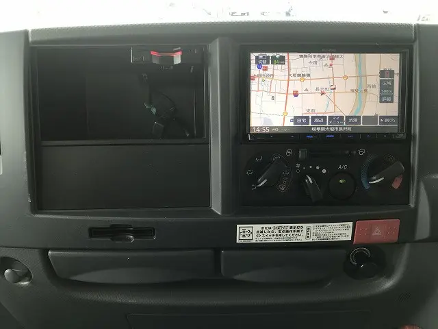 いすゞ エルフ TRG-NJS85A(4WD)の写真28