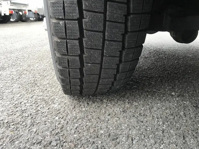 いすゞ エルフ TRG-NJS85A(4WD)の写真46