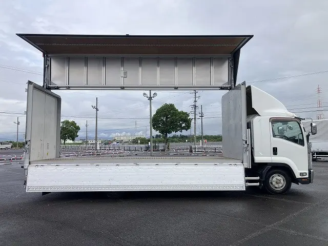 いすゞ フォワード TKG-FRR90T2(2WD)の写真4