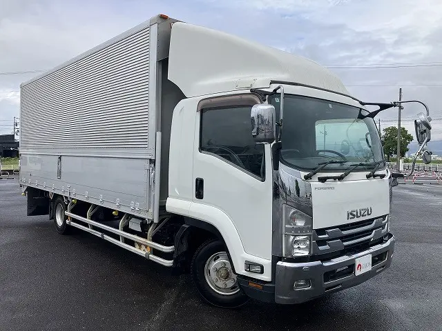 いすゞ フォワード TKG-FRR90T2(2WD)の写真10