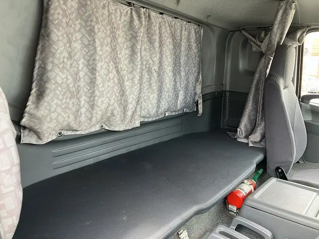 いすゞ フォワード TKG-FRR90T2(2WD)の写真37