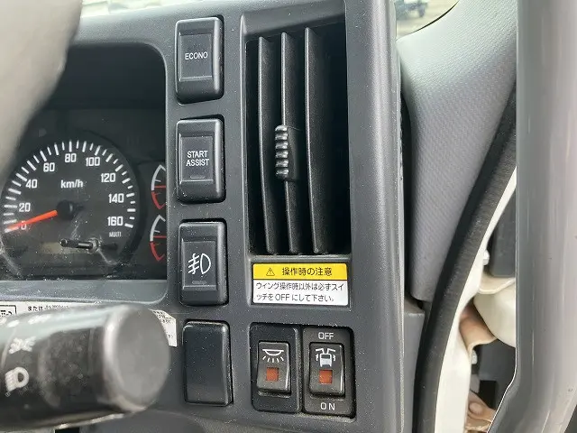 いすゞ フォワード TKG-FRR90T2(2WD)の写真41