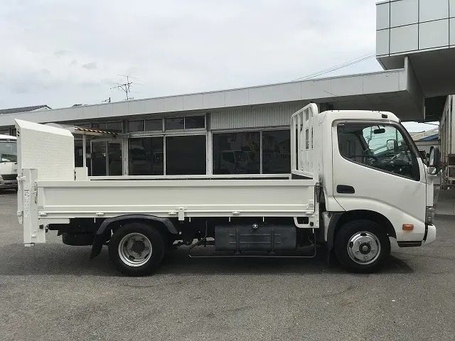 トヨタ ダイナ TKG-XZU645(2WD)の写真5