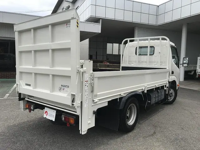 トヨタ ダイナ TKG-XZU645(2WD)の写真8