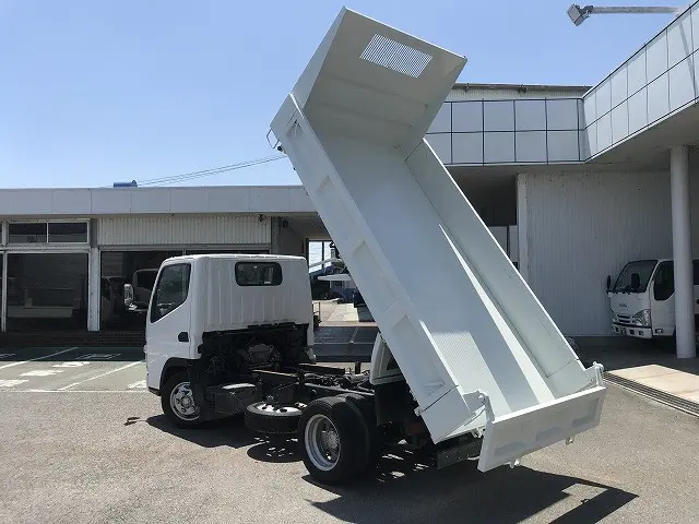 三菱 キャンター PDG-FE71BD(2WD)の写真6