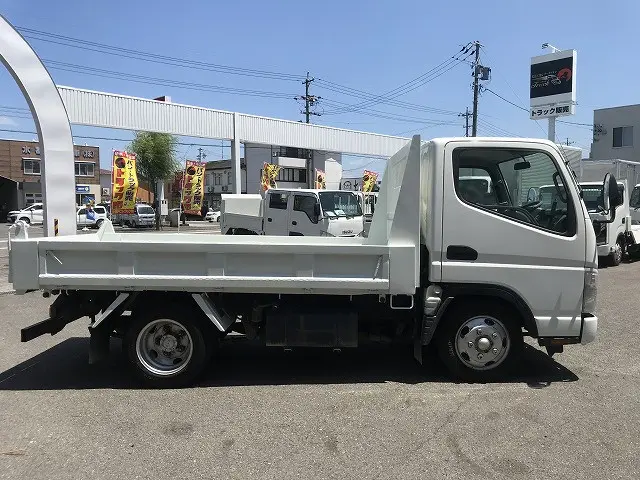 三菱 キャンター PDG-FE71BD(2WD)の写真13