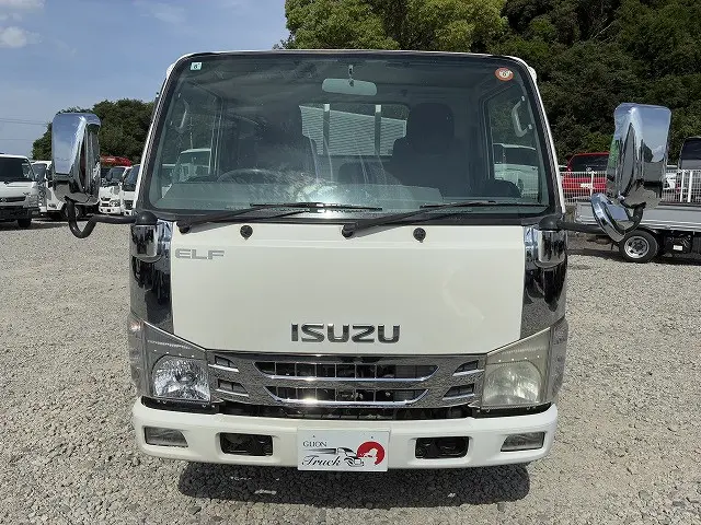 いすゞ エルフ BKG-NHR85A(2WD)の写真2