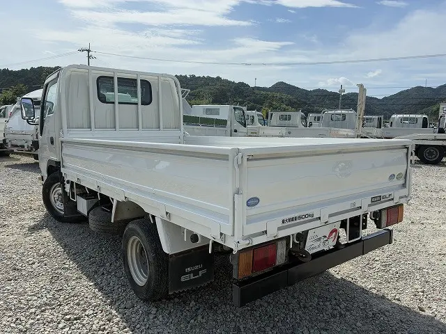 いすゞ エルフ BKG-NHR85A(2WD)の写真6