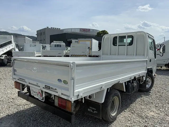いすゞ エルフ BKG-NHR85A(2WD)の写真8