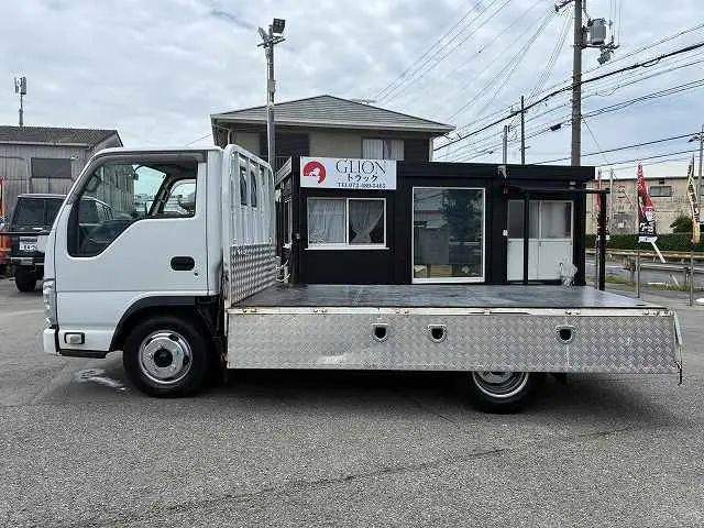 いすゞ エルフ TRG-NHR85Aの写真12