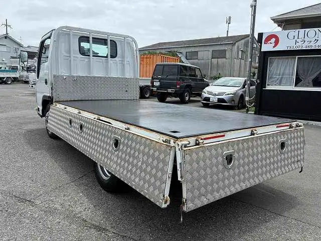 いすゞ エルフ TRG-NHR85Aの写真13