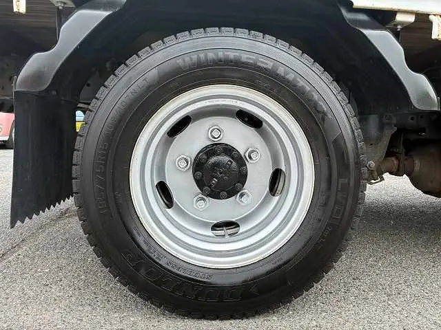 いすゞ エルフ TRG-NHR85Aの写真26