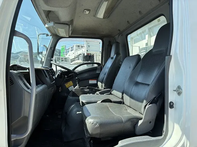 いすゞ フォワード TKG-FRR90S2(2WD)の写真31