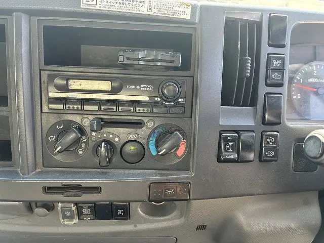 いすゞ フォワード TKG-FRR90S2(2WD)の写真39