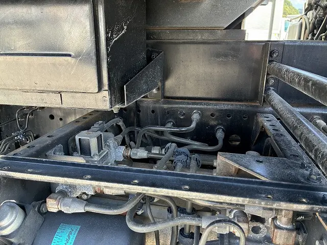 いすゞ フォワード TKG-FRR90S2(2WD)の写真42