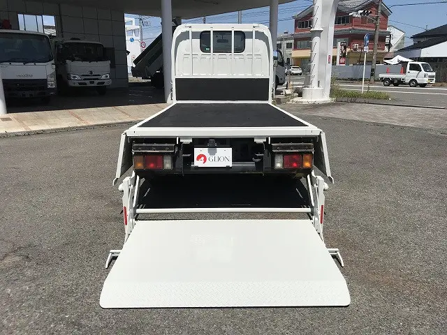 いすゞ エルフ TKG-NHS85A(4WD)の写真12
