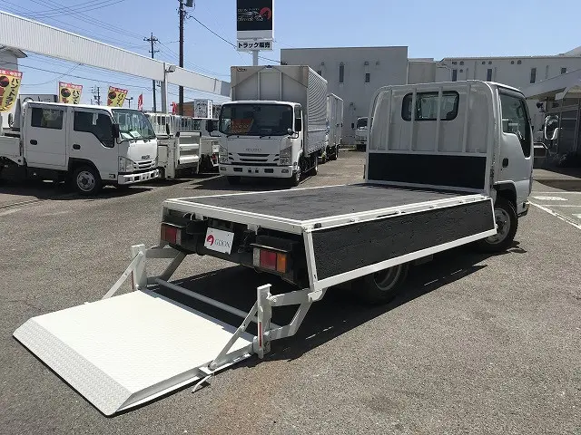 いすゞ エルフ TKG-NHS85A(4WD)の写真13