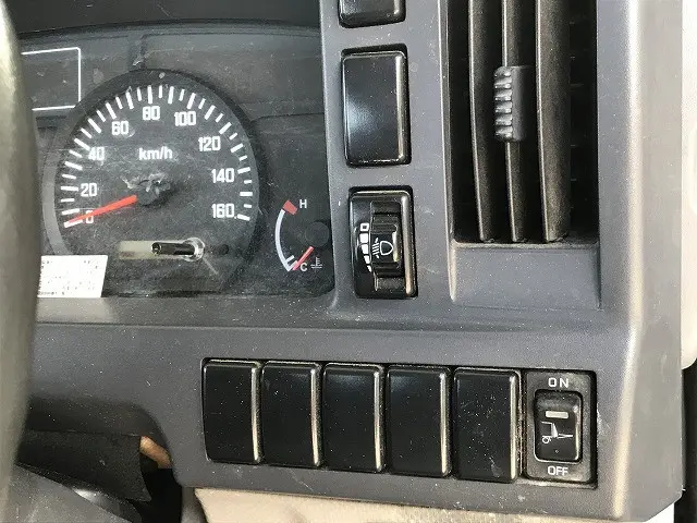 いすゞ エルフ TKG-NHS85A(4WD)の写真31
