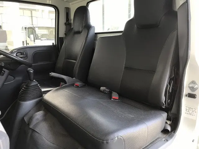 いすゞ エルフ TKG-NHS85A(4WD)の写真34