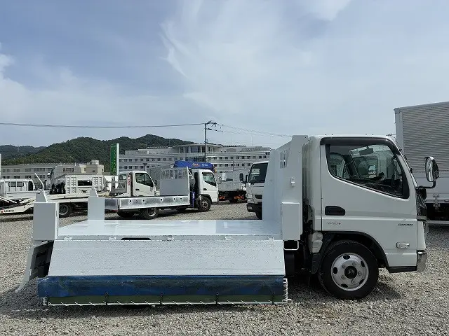 三菱 キャンター 2RG-FBA60(2WD)の写真19
