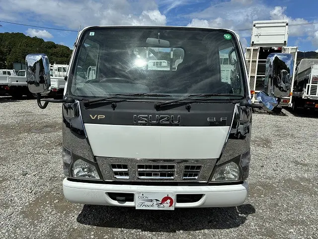 いすゞ エルフ PB-NKR81A(2WD)の写真2