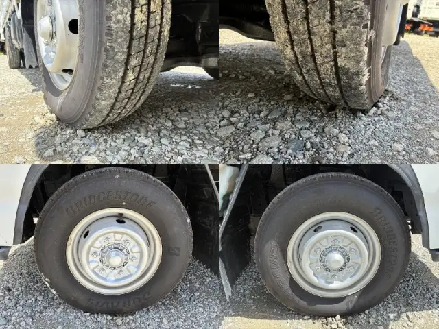 いすゞ エルフ PB-NKR81A(2WD)の写真16