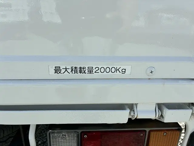 いすゞ エルフ PB-NKR81A(2WD)の写真27