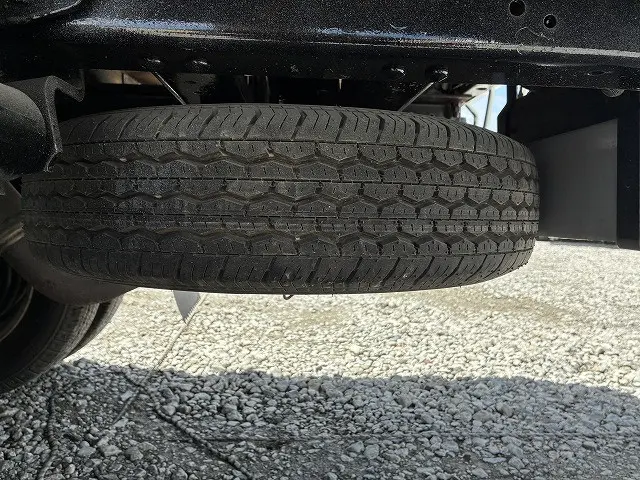 いすゞ エルフ PB-NKR81A(2WD)の写真41