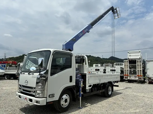 マツダ タイタン BDG-LMR85AR(2WD)の写真6