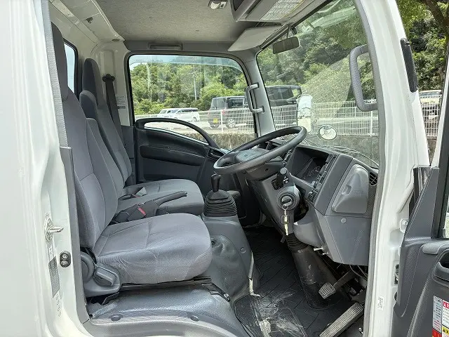 マツダ タイタン BDG-LMR85AR(2WD)の写真33