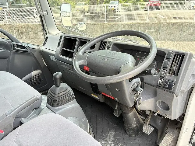 マツダ タイタン BDG-LMR85AR(2WD)の写真34