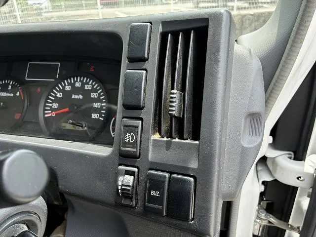 マツダ タイタン BDG-LMR85AR(2WD)の写真38