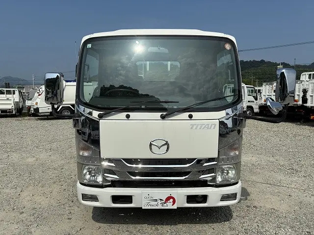 マツダ タイタン BKG-LMR85AR(2WD)の写真2